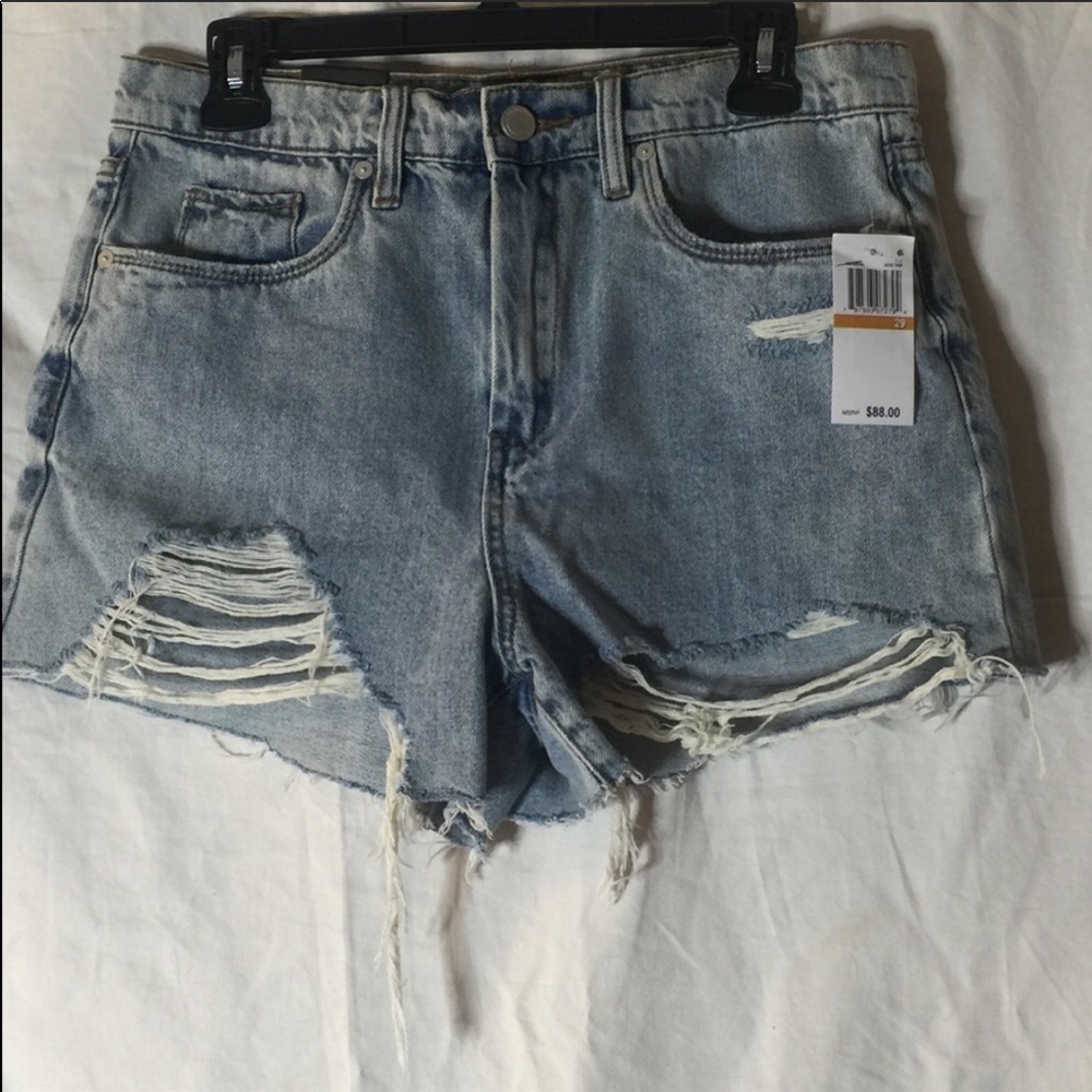 Blank NYC Distressed Shorts - 29
